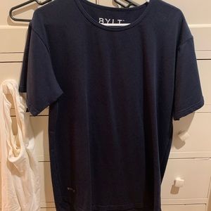 Longer men’s tee shirt